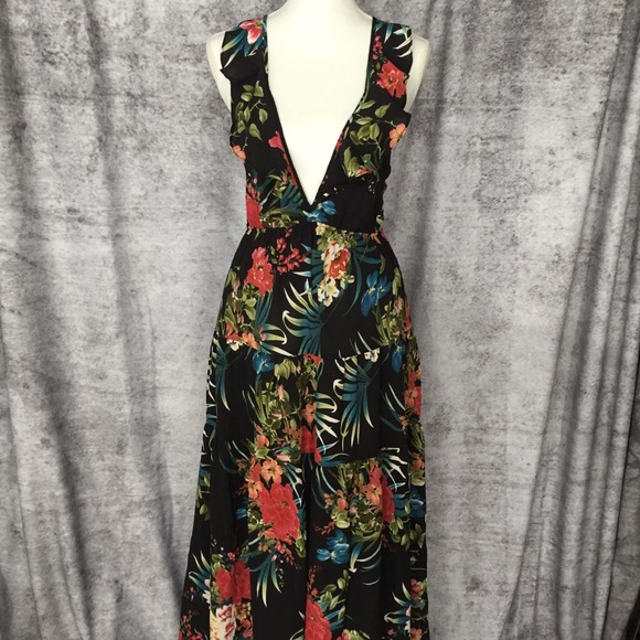 Floral Plunging Ruffle V-Neck Maxi Dress - Picture 7 of 7